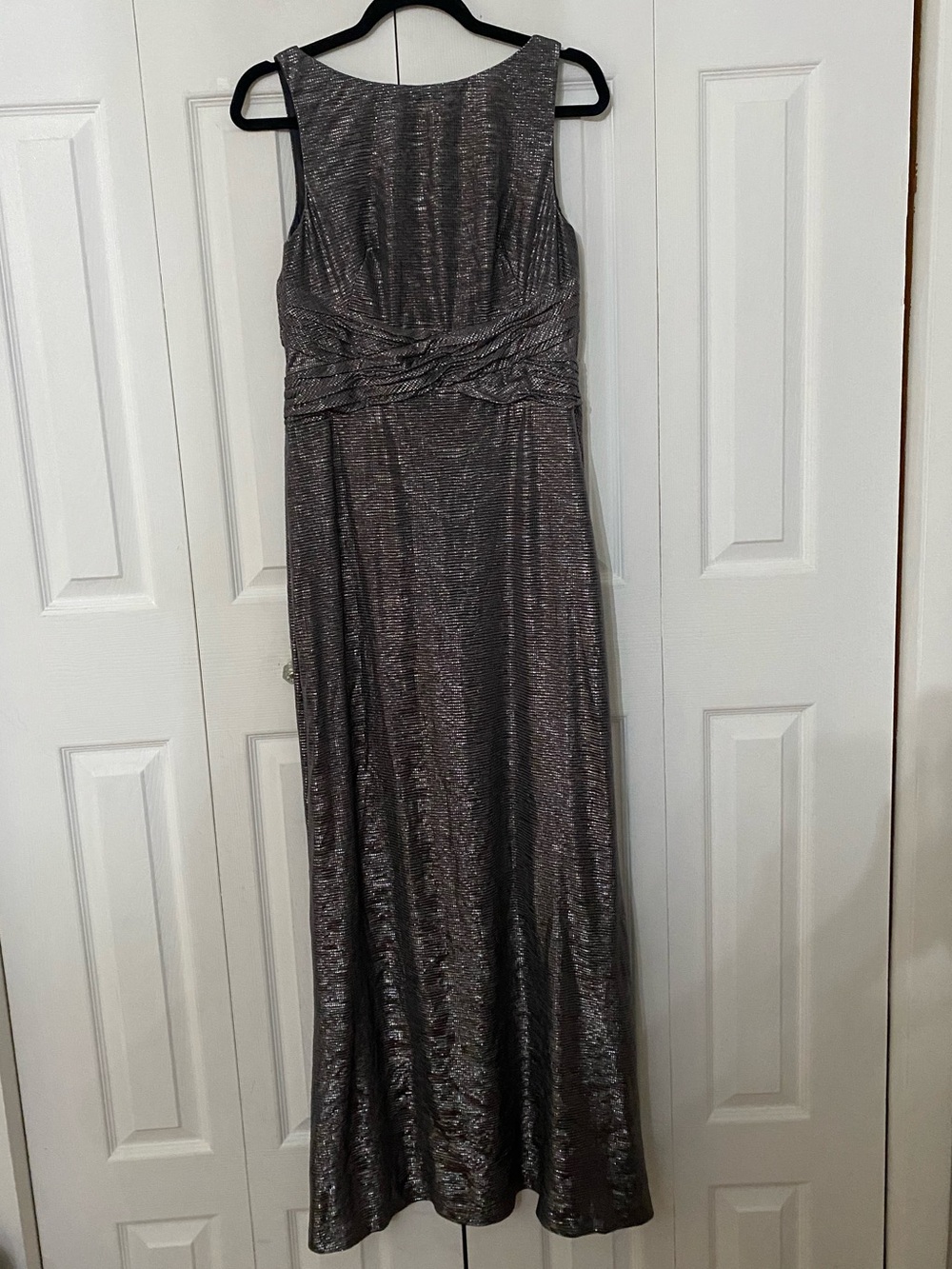 NWT Lauren Ralph Lauren Metallic Silver Maxi Dress 10 - Picture 2 of 10